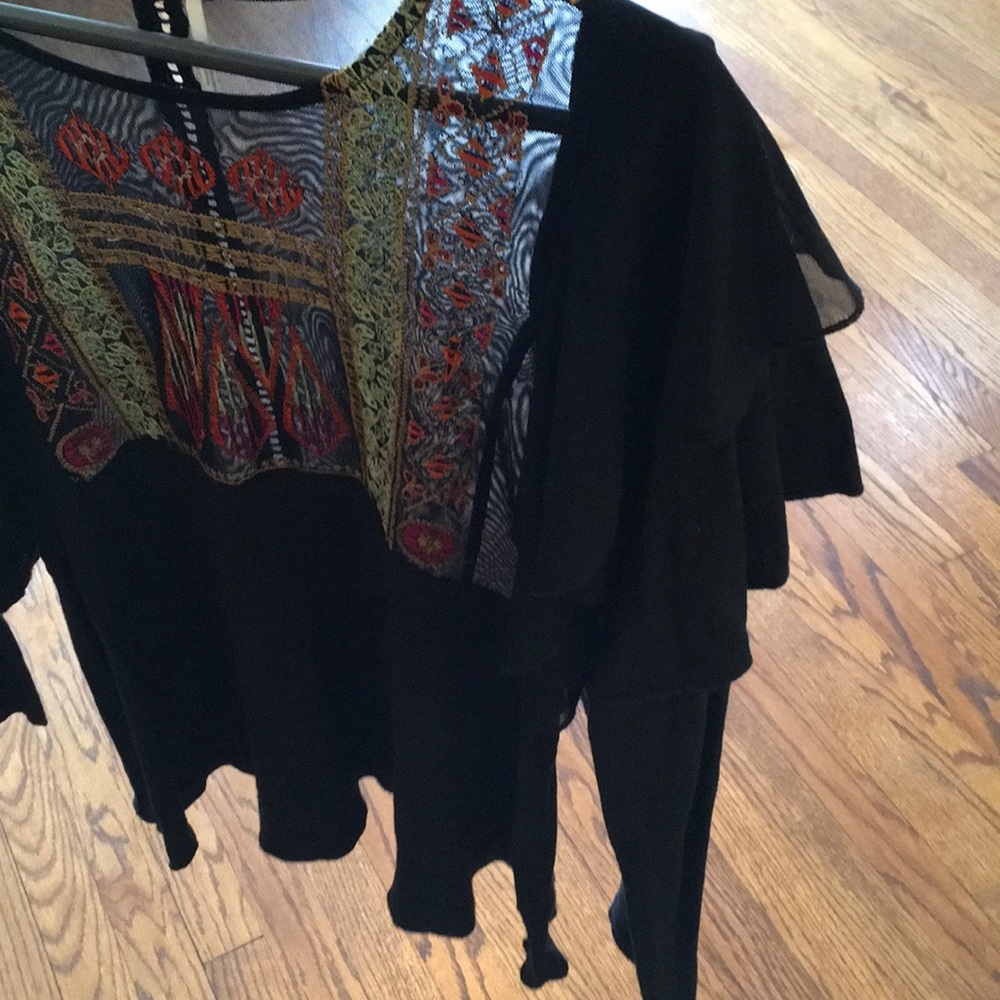 Free People embroidered top size small - Picture 6 of 6